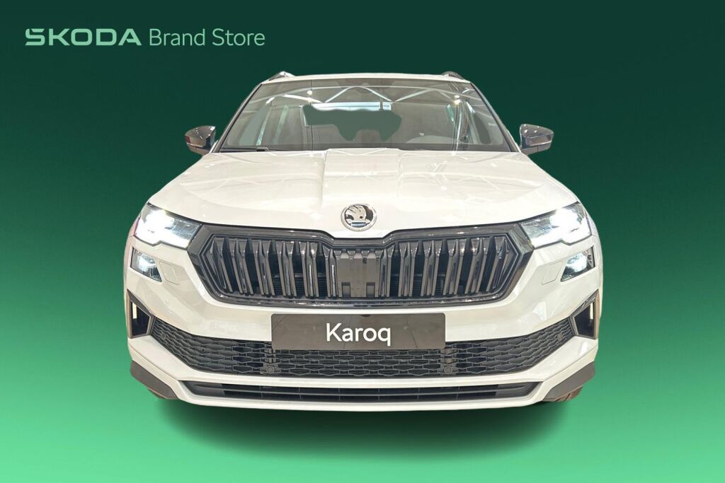 Skoda Karoq 2024 1.5 TSI SportLine DSG Autom. / Tehdastakuu 08/2029 - 100tkm