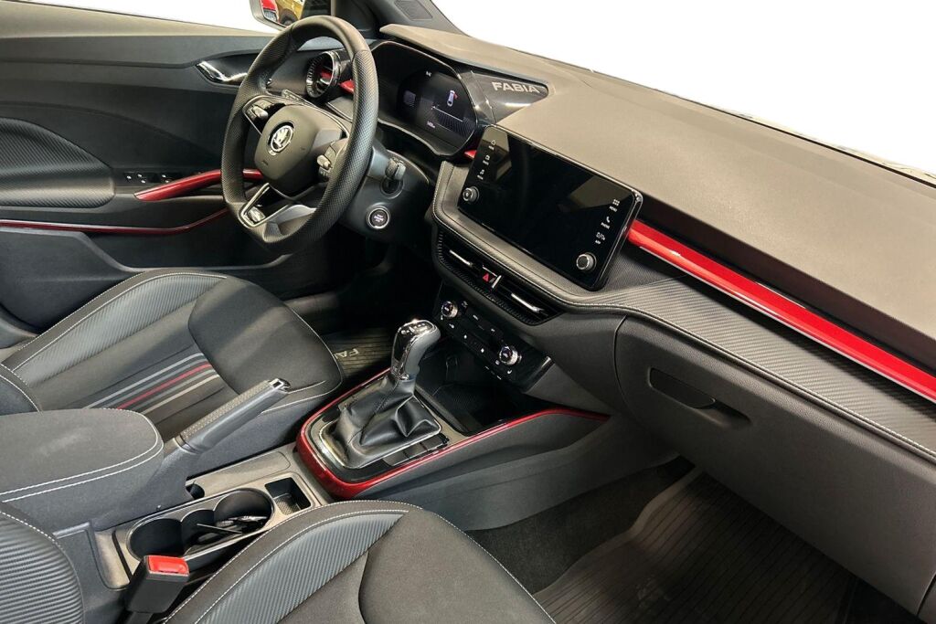 Skoda Fabia 2024 1.0 TSI 116 Monte Carlo DSG Autom.