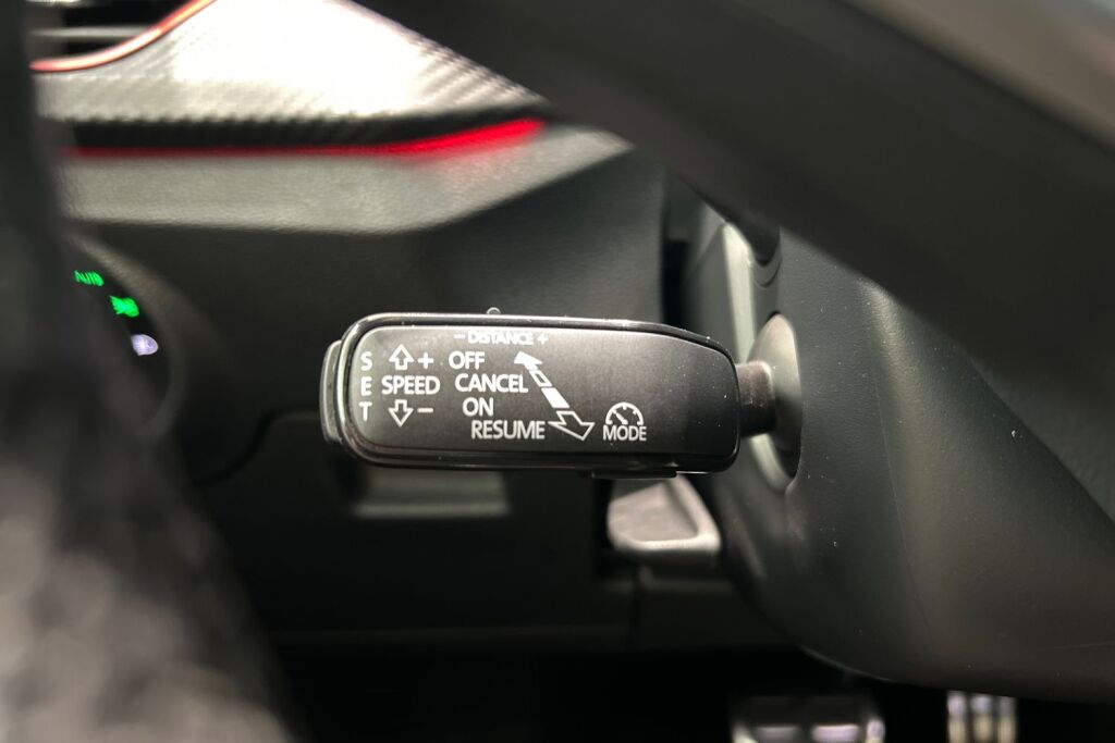 Skoda Scala 2024 1.5 TSI Monte Carlo DSG Autom. -  Tehdastakuu 02/2029 - 100tkm