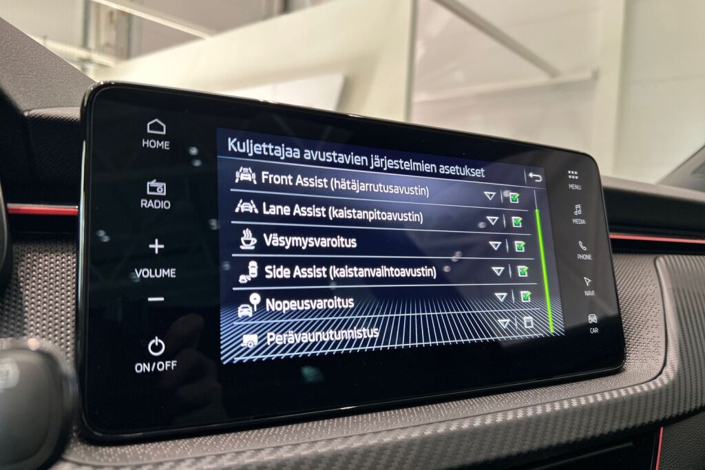 Skoda Scala 2024 1.5 TSI Monte Carlo DSG Autom. -  Tehdastakuu 02/2029 - 100tkm