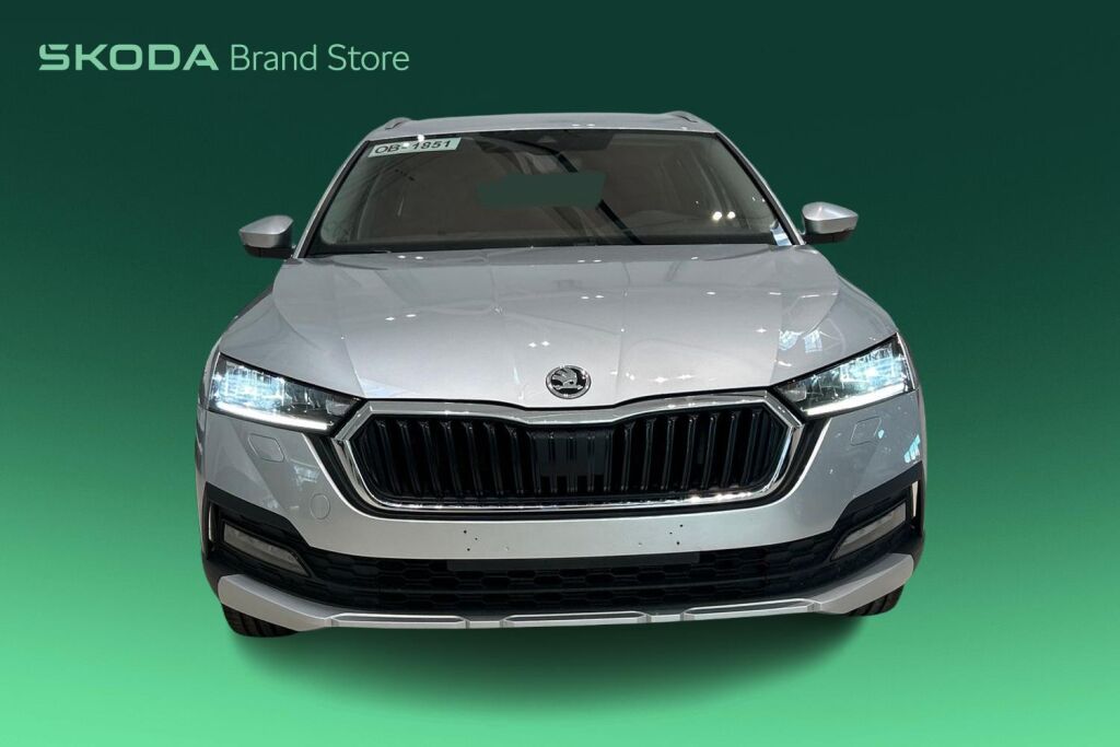 Skoda Octavia 2023 Combi 2.0 TSI 190 4x4 Scout DSG Autom.