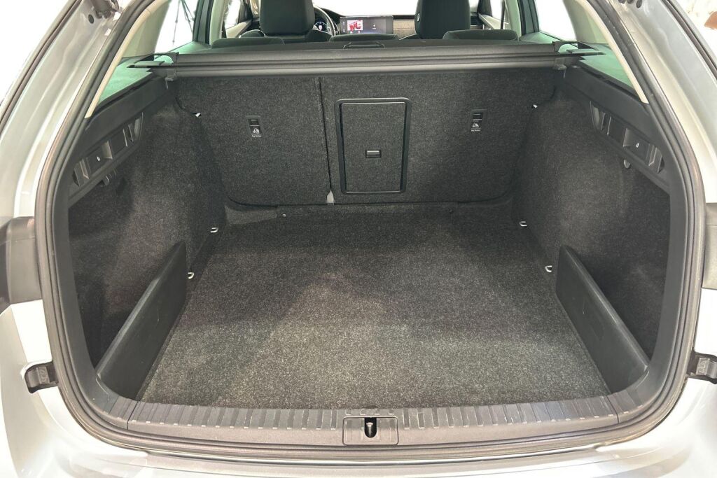 Skoda Octavia 2023 Combi 2.0 TSI 190 4x4 Scout DSG Autom.