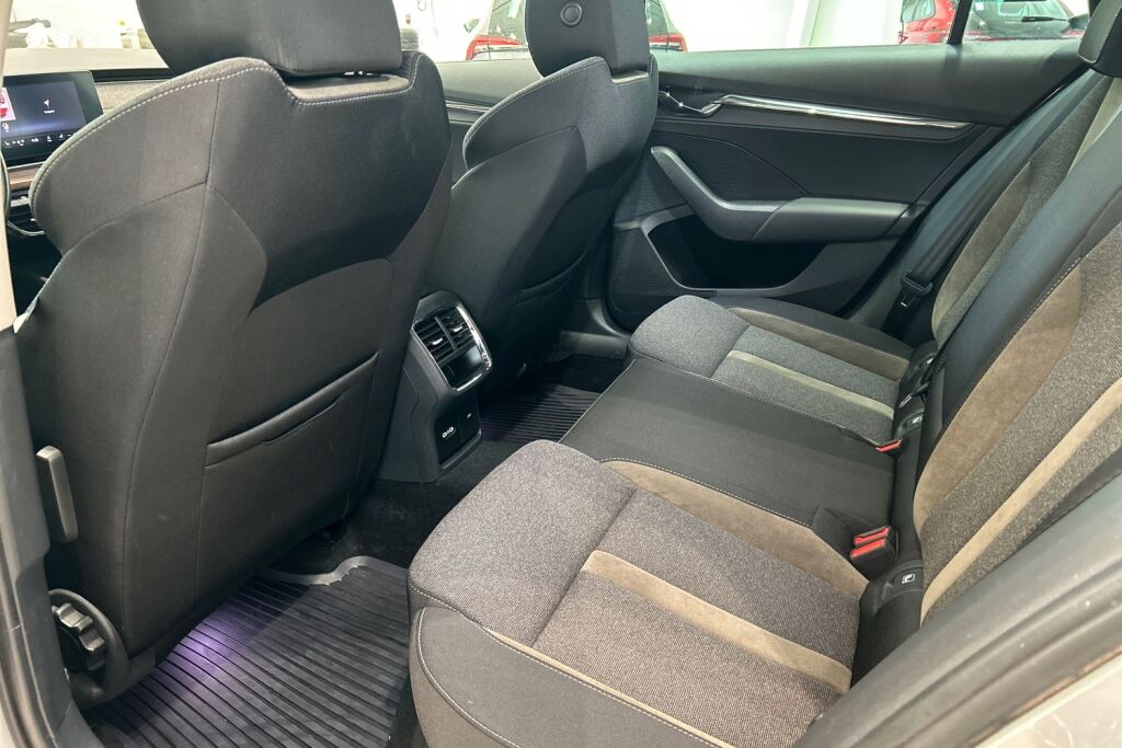 Skoda Octavia 2023 Combi 2.0 TSI 190 4x4 Scout DSG Autom.