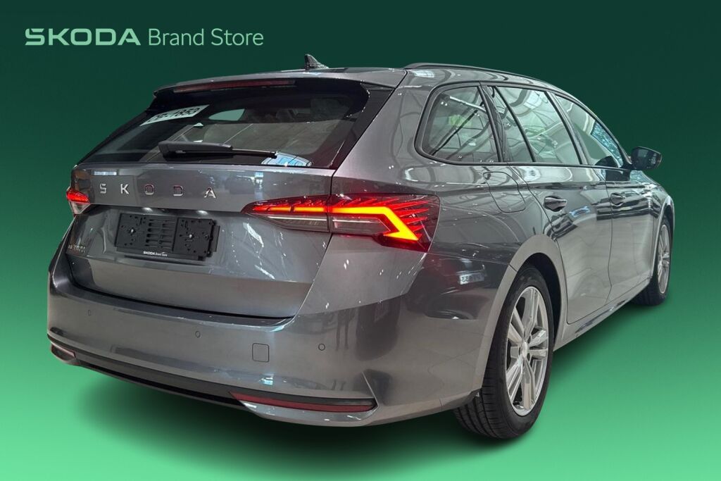 Skoda Octavia 2024 Combi 1.5 TSI 150 Selection eTEC DSG Autom. - Tehdastakuu voimassa 11/2028 - 90tkm