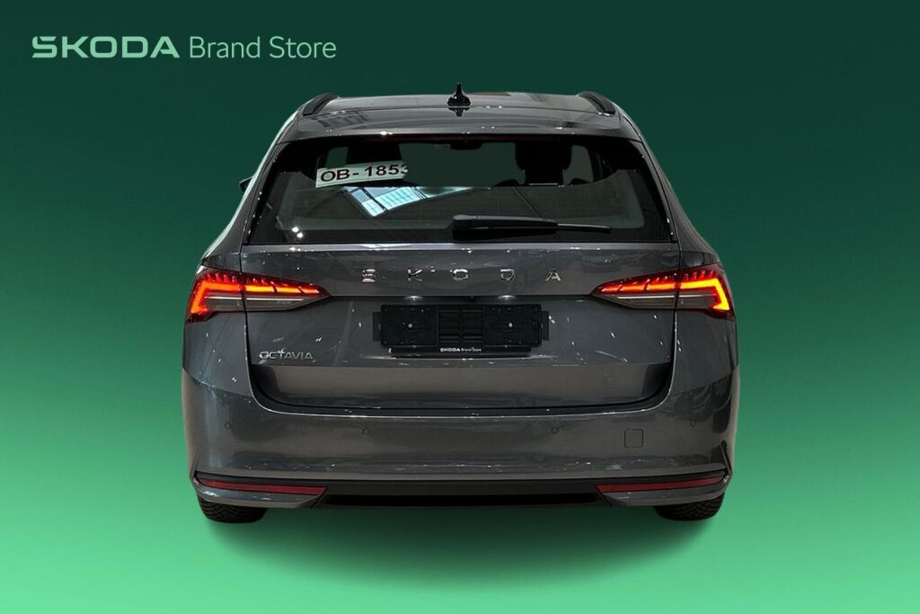 Skoda Octavia 2024 Combi 1.5 TSI 150 Selection eTEC DSG Autom. - Tehdastakuu voimassa 11/2028 - 90tkm