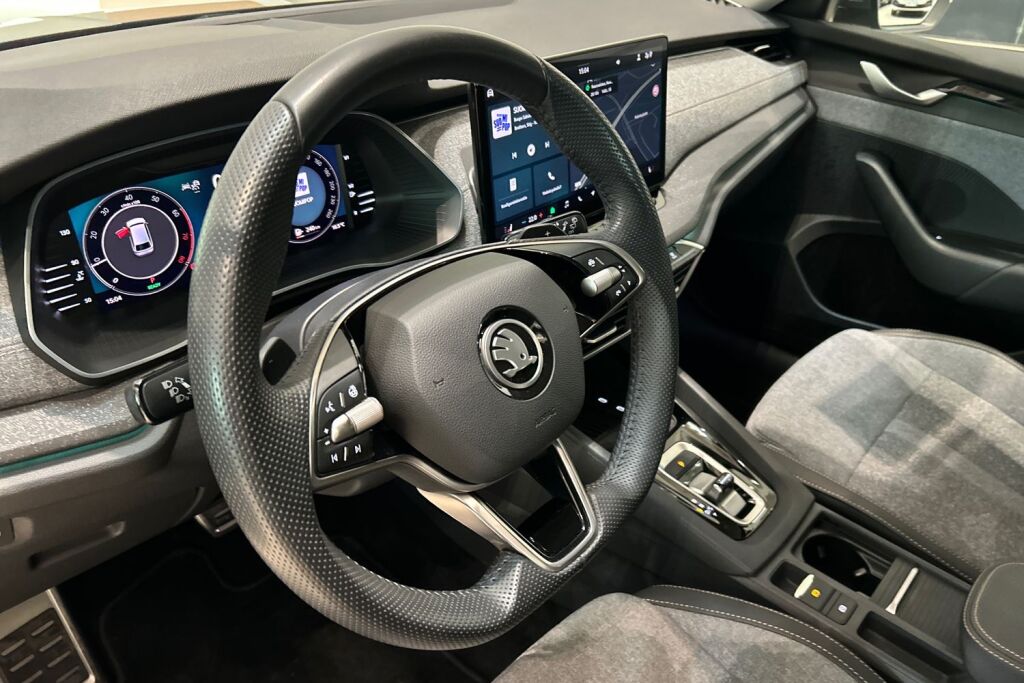 Skoda Octavia 2024 Combi 1.5 TSI 150 Selection eTEC DSG Autom. - Tehdastakuu voimassa 11/2028 - 90tkm