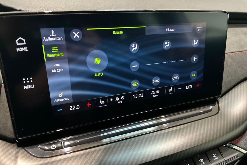 Skoda Octavia 2024 1.4 TSI PHEV RS iV DSG Autom. / Tehdastakuu 3/2029 / 100tkm!
