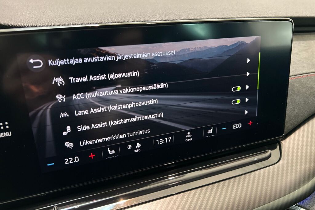 Skoda Octavia 2024 1.4 TSI PHEV RS iV DSG Autom. / Tehdastakuu 3/2029 / 100tkm!