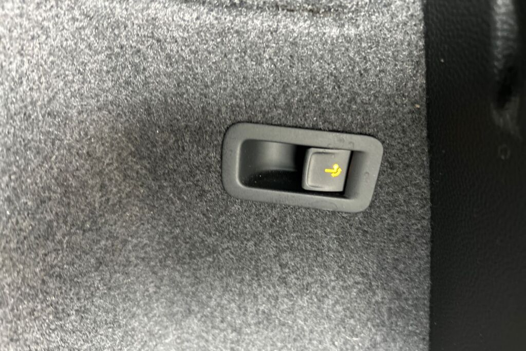 Skoda Karoq 2024 1.5 TSI SportLine DSG Autom.