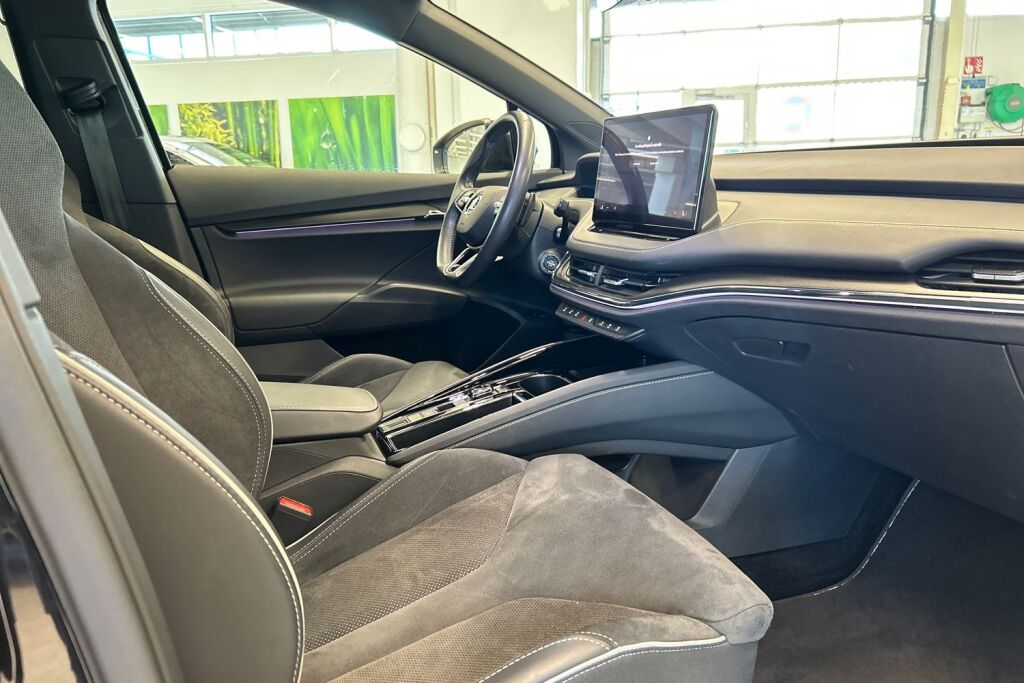 SKODA ENYAQ 2024 85x 4x4 SportLine