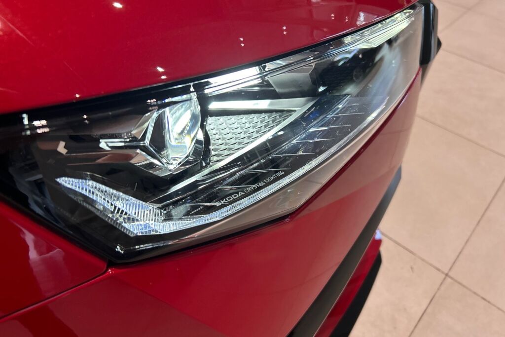 Skoda Scala 2025 1.0 TSI 116 Monte Carlo DSG Autom. / Tehdastakuu 11/2029 tai 100tkm!