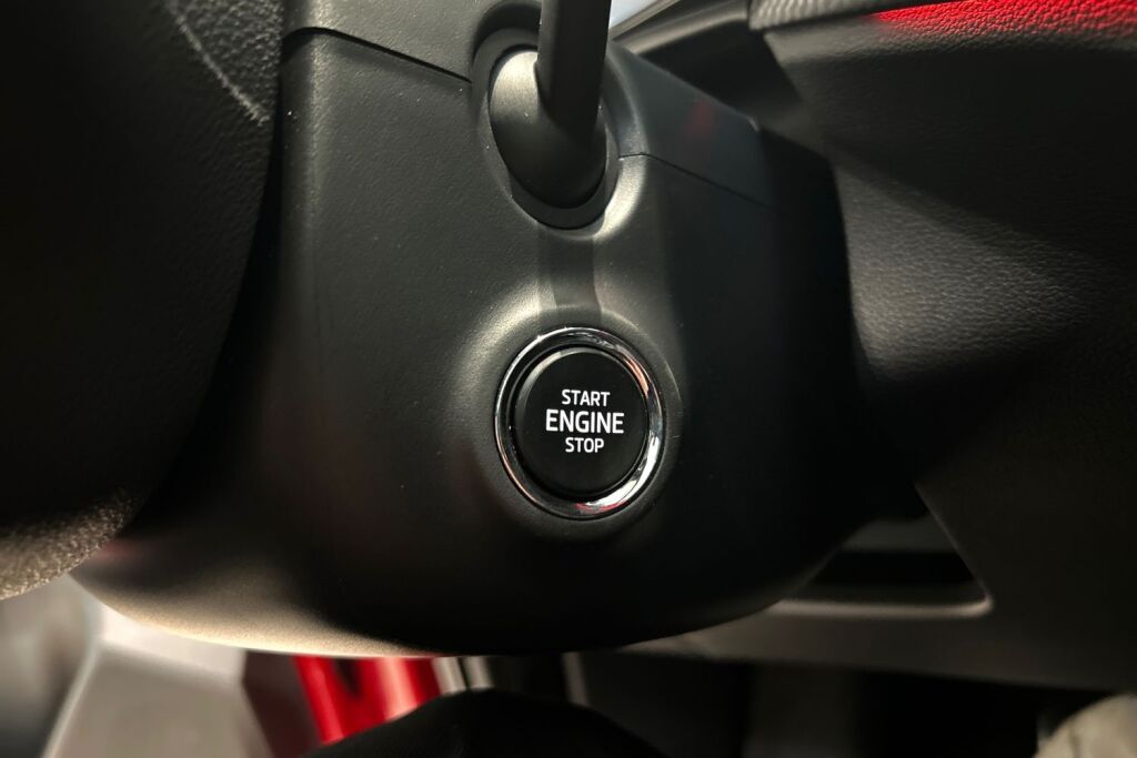 Skoda Scala 2025 1.0 TSI 116 Monte Carlo DSG Autom. / Tehdastakuu 11/2029 tai 100tkm!