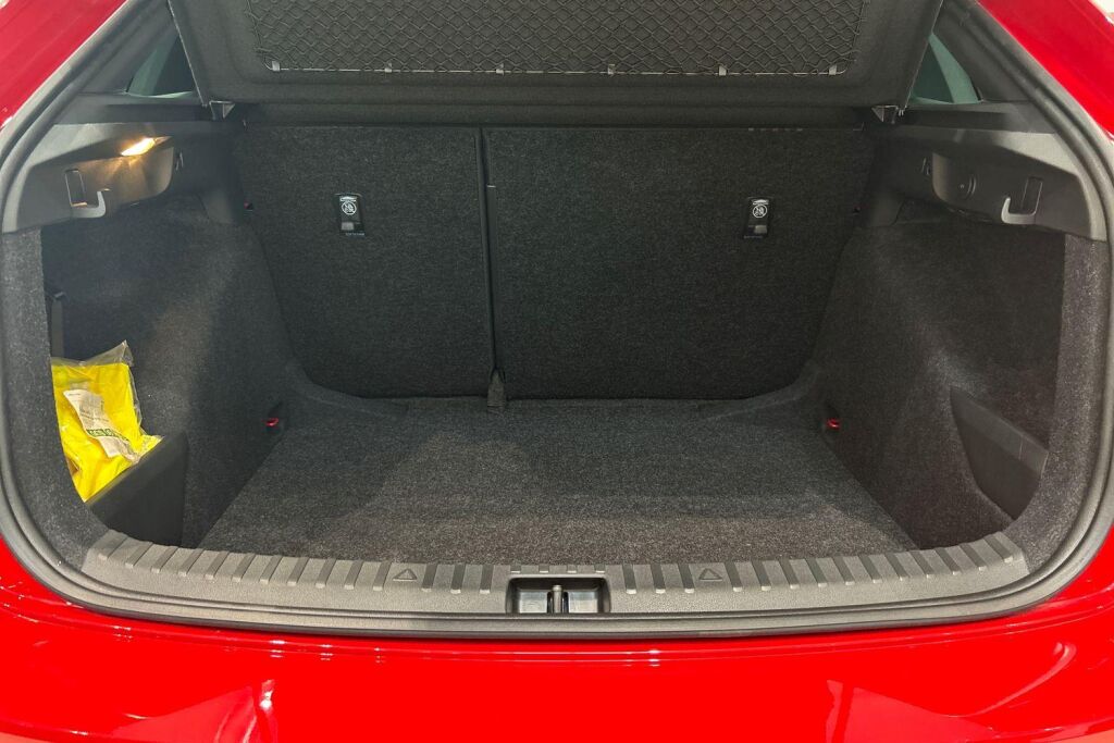 Skoda Scala 2025 1.0 TSI 116 Monte Carlo DSG Autom. / Tehdastakuu 11/2029 tai 100tkm!