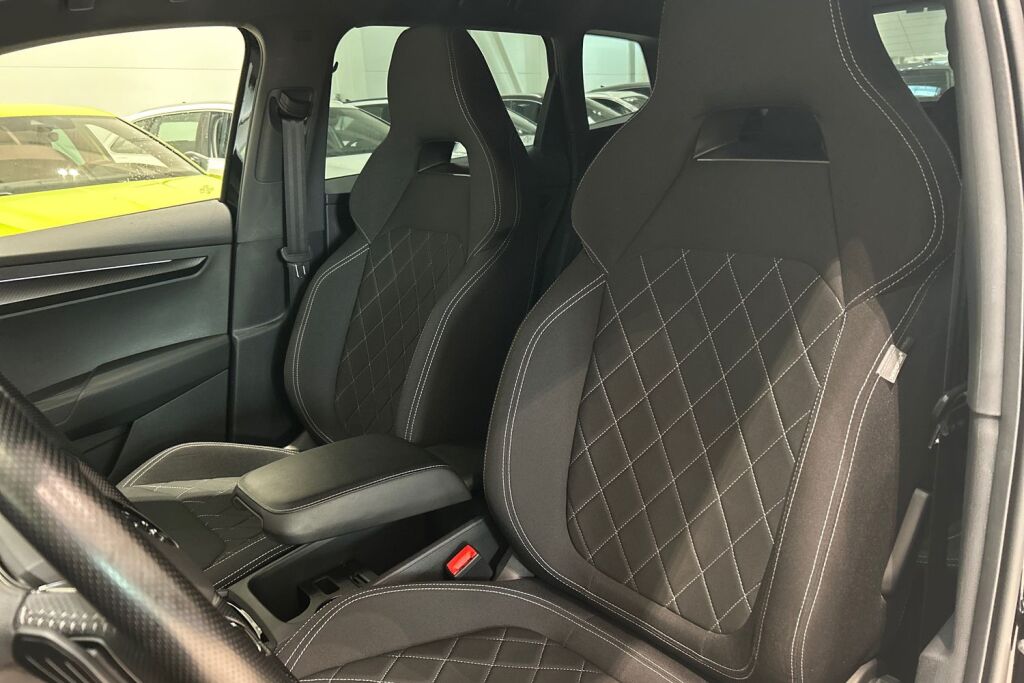 Skoda Karoq 2023 1.5 TSI SportLine DSG Autom.
