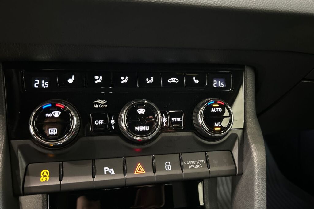 Skoda Karoq 2023 1.5 TSI SportLine DSG Autom.
