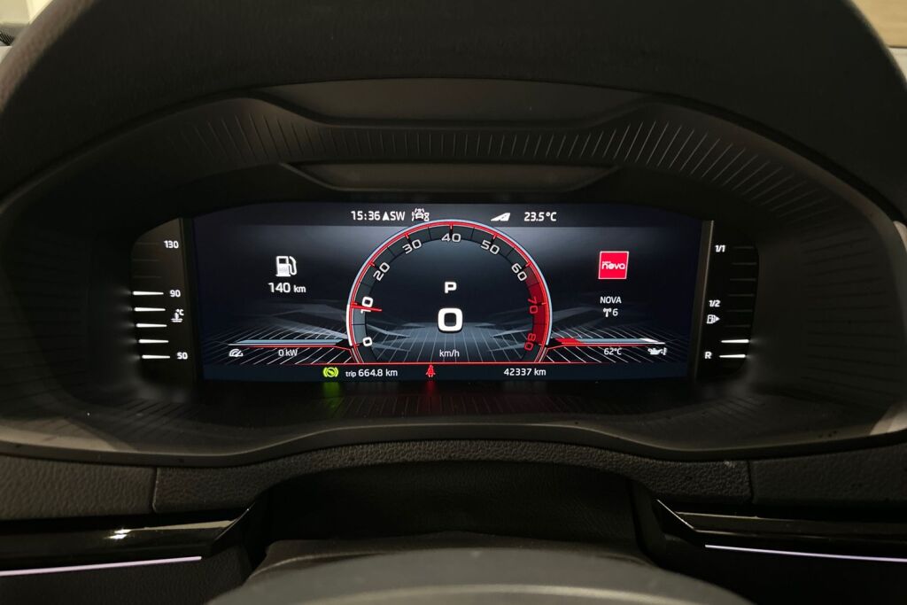Skoda Karoq 2023 1.5 TSI SportLine DSG Autom.