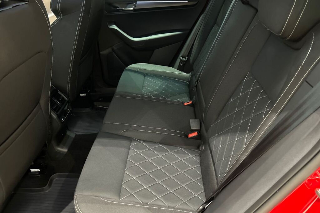 Skoda Karoq 2022 2,0 TSI 4x4 SportLine DSG Autom.