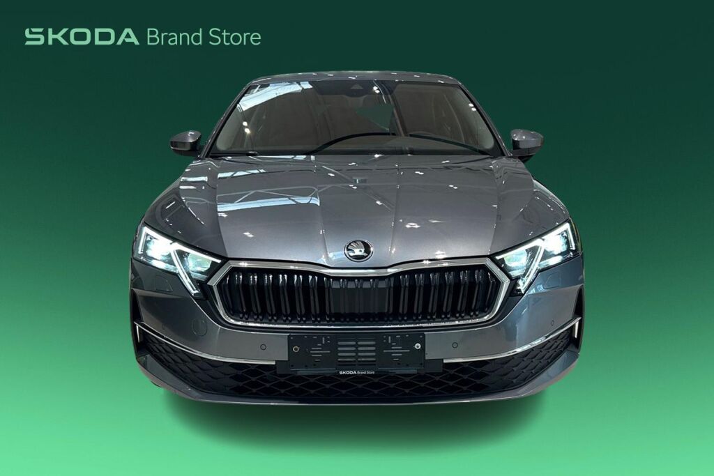 Skoda Octavia 2025 1.5 TSI 150 Selection eTEC DSG Autom. Tehdastakuu 12/2029 / 100tkm!
