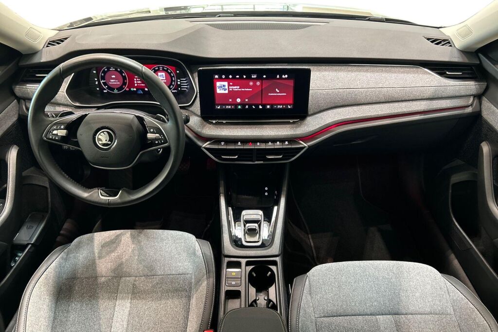 Skoda Octavia 2025 1.5 TSI 150 Selection eTEC DSG Autom. Tehdastakuu 12/2029 / 100tkm!