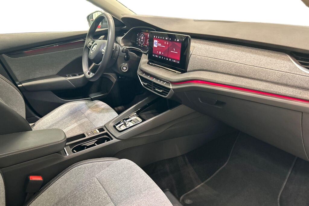 Skoda Octavia 2025 1.5 TSI 150 Selection eTEC DSG Autom. Tehdastakuu 12/2029 / 100tkm!