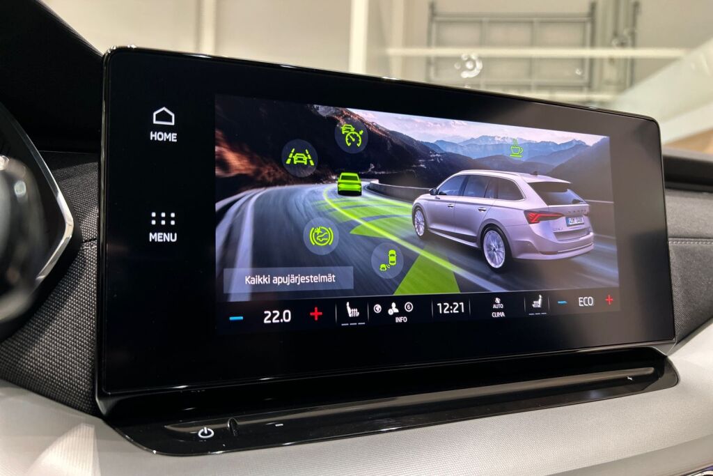 Skoda Octavia 2024 Combi 1.4 TSI PHEV Style iV DSG Autom. / Tehdastakuu voimassa 11/2028 tai 100tkm!