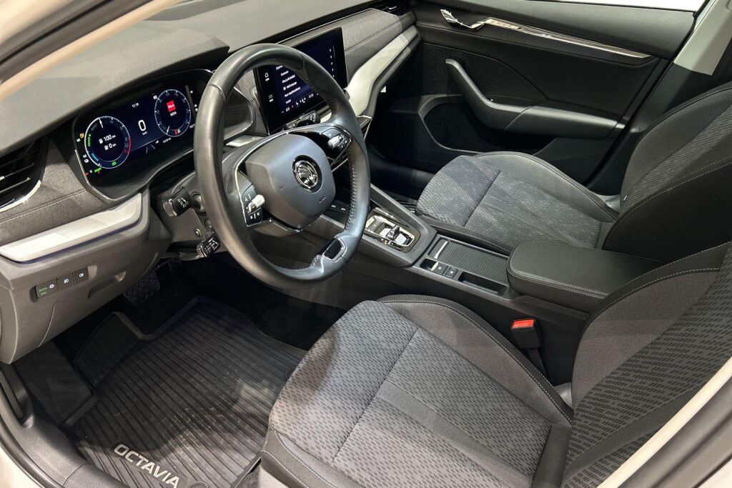 Skoda Octavia 2024 Combi 1.4 TSI PHEV Style iV DSG Autom. / Tehdastakuu voimassa 11/2028 tai 100tkm!