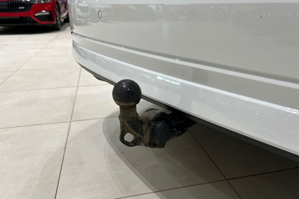Skoda Octavia 2024 Combi 1.4 TSI PHEV Style iV DSG Autom. / Tehdastakuu voimassa 11/2028 tai 100tkm!