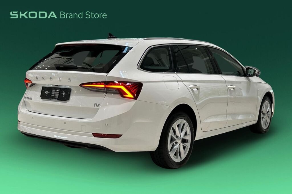Skoda Octavia 2024 Combi 1.4 TSI PHEV Style iV DSG Autom. / Tehdastakuu voimassa 11/2028 tai 100tkm!