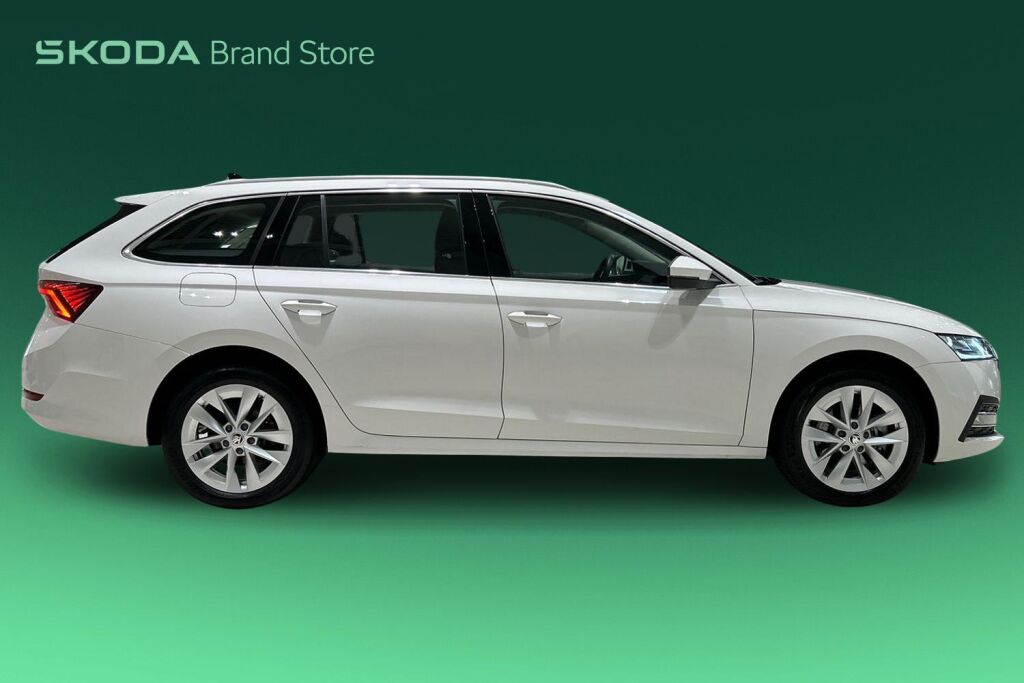 Skoda Octavia 2024 Combi 1.4 TSI PHEV Style iV DSG Autom. / Tehdastakuu voimassa 11/2028 tai 100tkm!