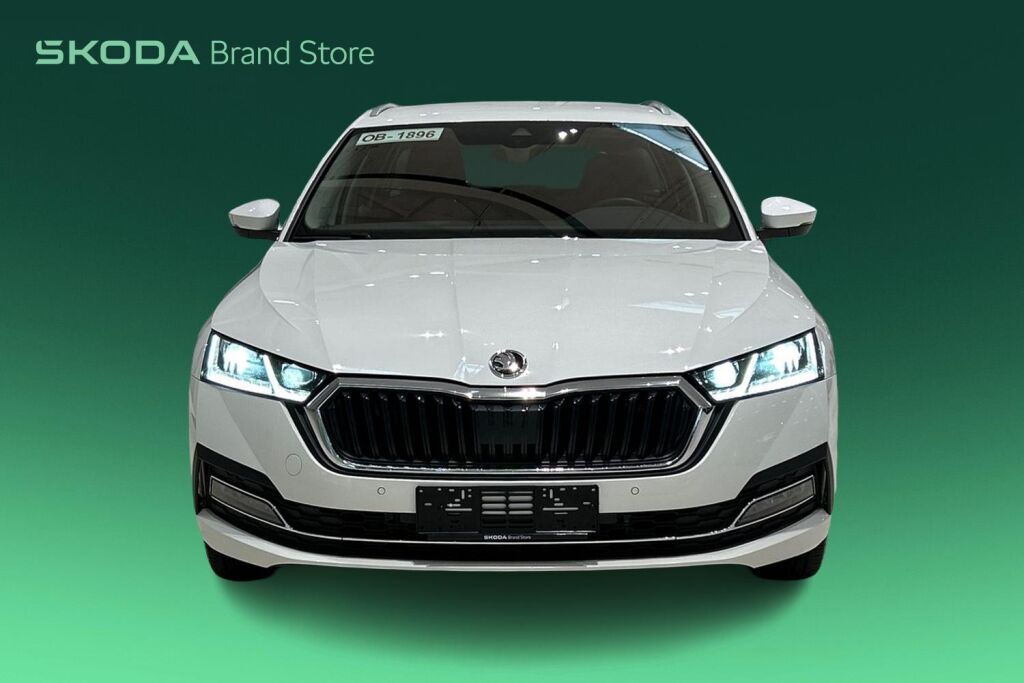Skoda Octavia 2024 Combi 1.4 TSI PHEV Style iV DSG Autom. / Tehdastakuu voimassa 11/2028 tai 100tkm!