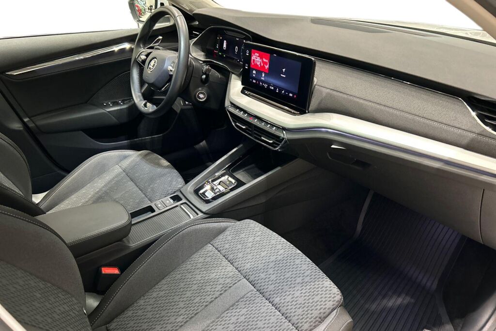 Skoda Octavia 2024 Combi 1.4 TSI PHEV Style iV DSG Autom. / Tehdastakuu voimassa 11/2028 tai 100tkm!