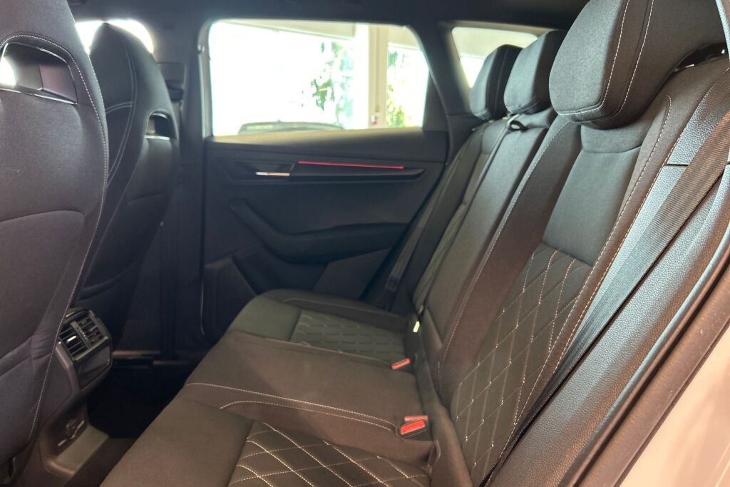 Skoda Karoq 2023 1.5 TSI SportLine DSG Autom.