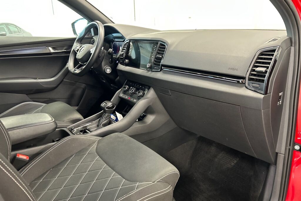 SKODA Karoq 2023 1.5 TSI SportLine DSG Autom.