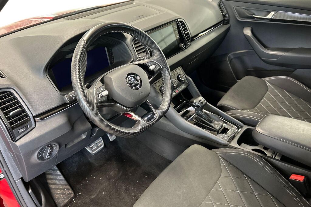 SKODA Karoq 2023 1.5 TSI SportLine DSG Autom.