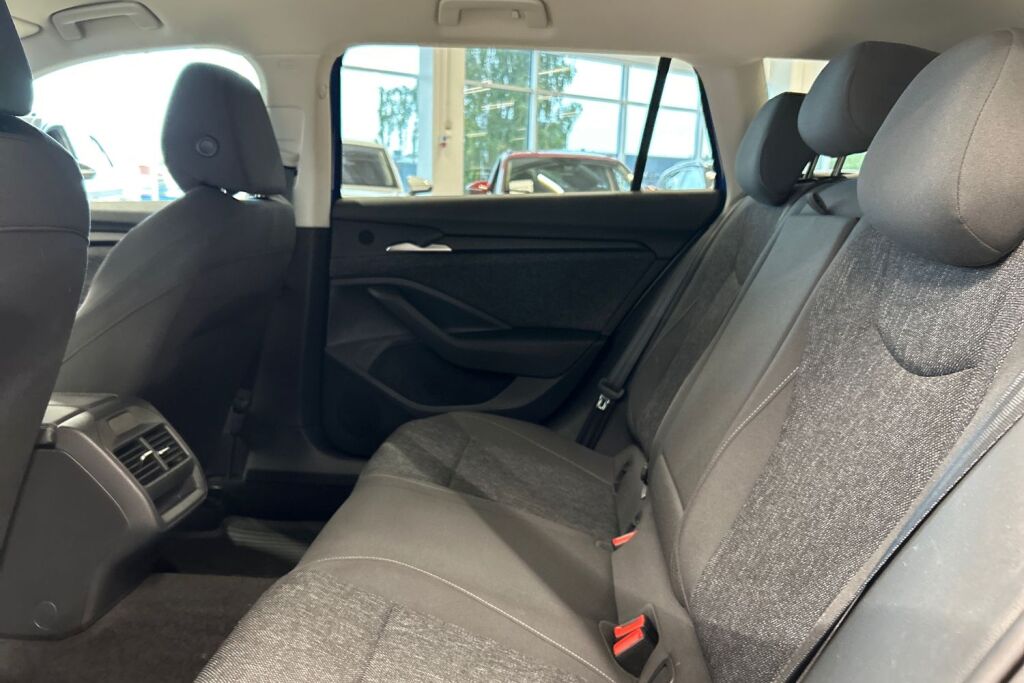 SKODA Superb 2025 Combi 1.5 TSI eTEC Essence DSG Autom.