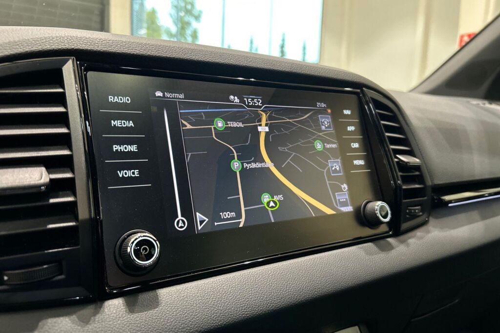 Skoda Karoq 2023 1.5 TSI SportLine DSG Autom.