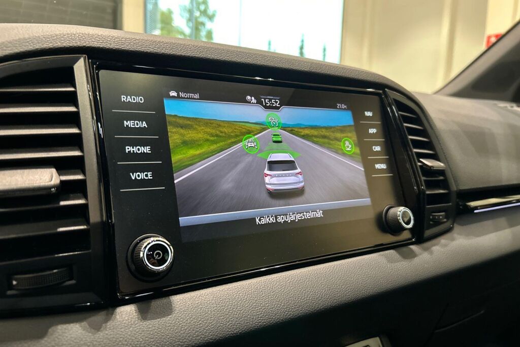 Skoda Karoq 2023 1.5 TSI SportLine DSG Autom.