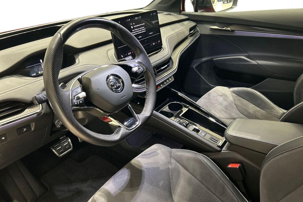 Skoda Enyaq 2023 80x 4x4 SportLine iV
