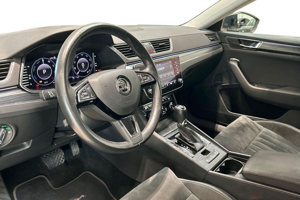SKODA Superb 2020 Combi 1,4 TSI PHEV Style iV DSG Autom.