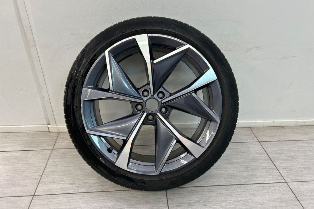 Skoda Enyaq 2023 Coupe 80x 4x4 RS iV