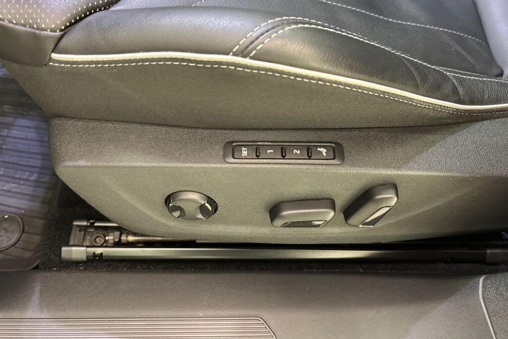 Skoda Enyaq 2023 Coupe 80x 4x4 RS iV