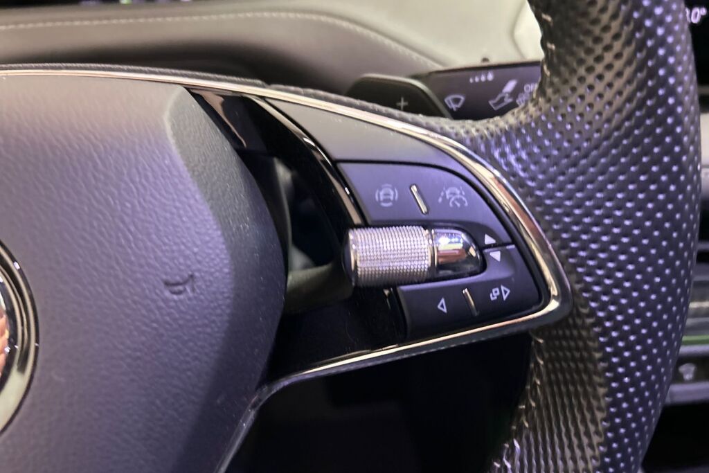 Skoda Enyaq 2023 Coupe 80x 4x4 RS iV