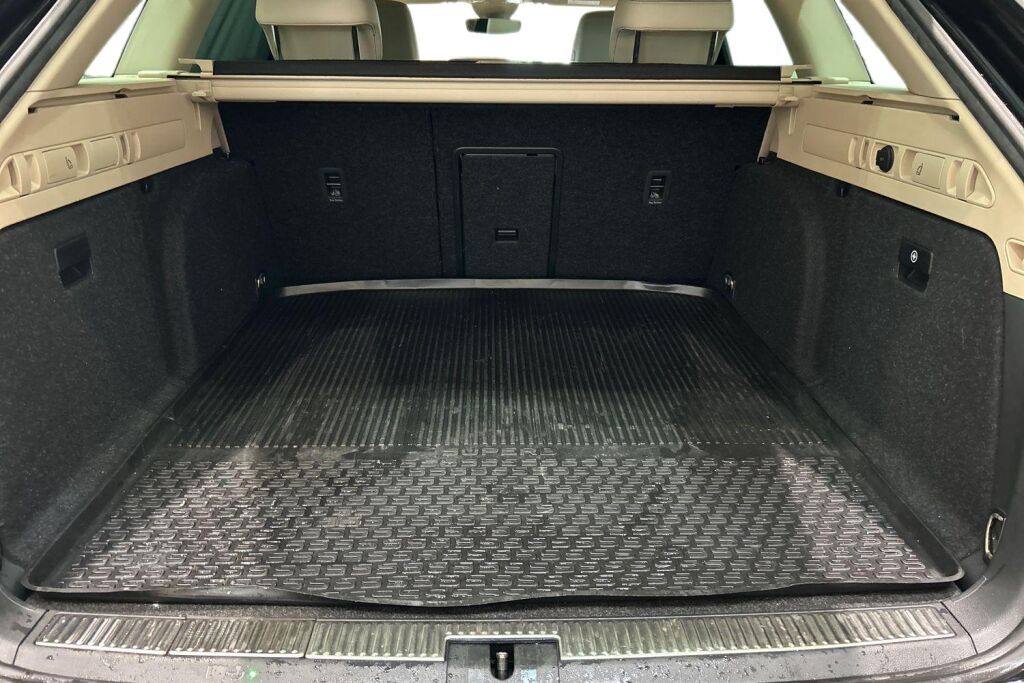 SKODA Superb 2023 Combi 1.5 TSI ACT Style BusinessLine DSG Autom.