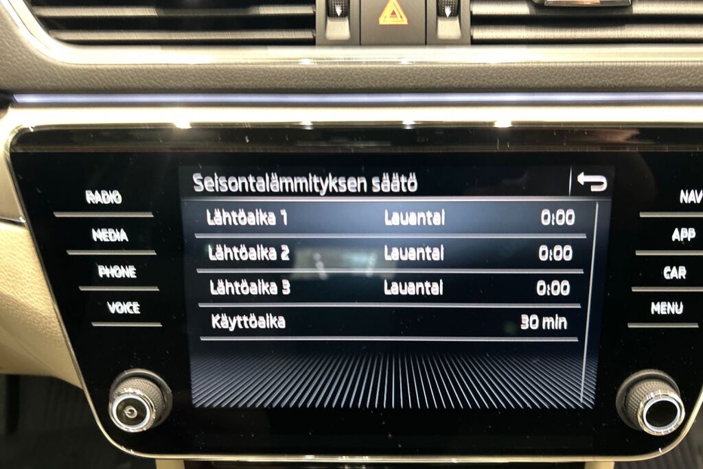 SKODA Superb 2023 Combi 1.5 TSI ACT Style BusinessLine DSG Autom.