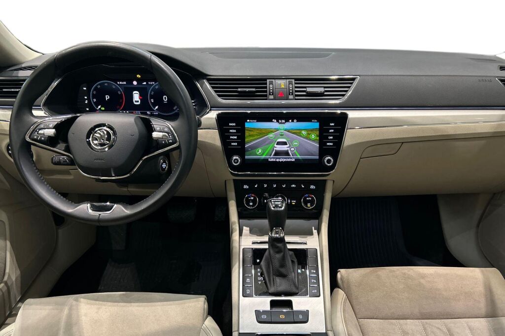 SKODA Superb 2023 Combi 1.5 TSI ACT Style BusinessLine DSG Autom.