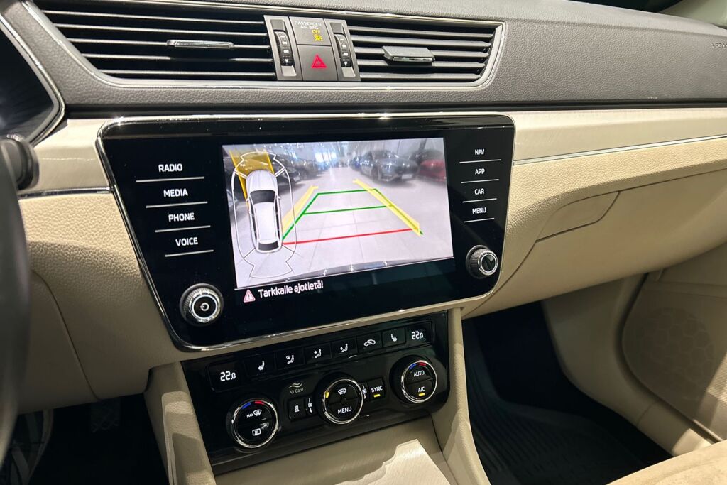 SKODA Superb 2023 Combi 1.5 TSI ACT Style BusinessLine DSG Autom.