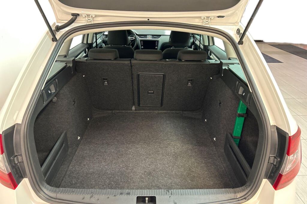 Skoda Octavia 2020 Combi 1,5 TSI Ambition BusinessLine DSG Autom.