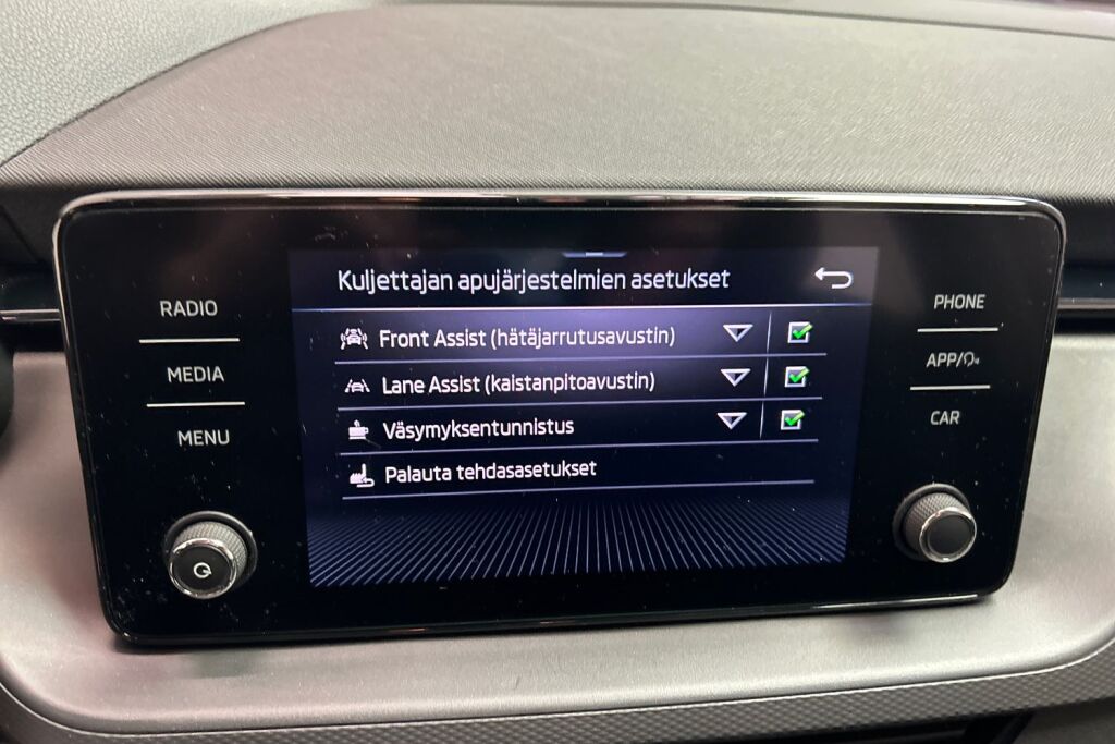 Skoda Scala 2023 1.0 TSI 110 Ambition