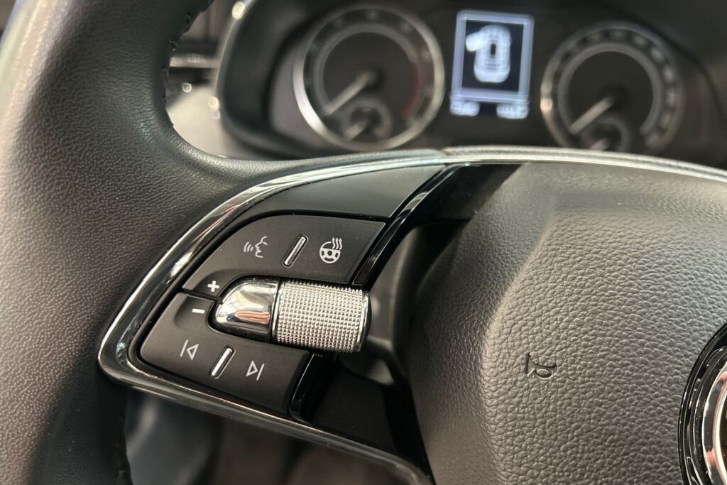 SKODA Kamiq 2023 1.5 TSI Ambition DSG Autom.