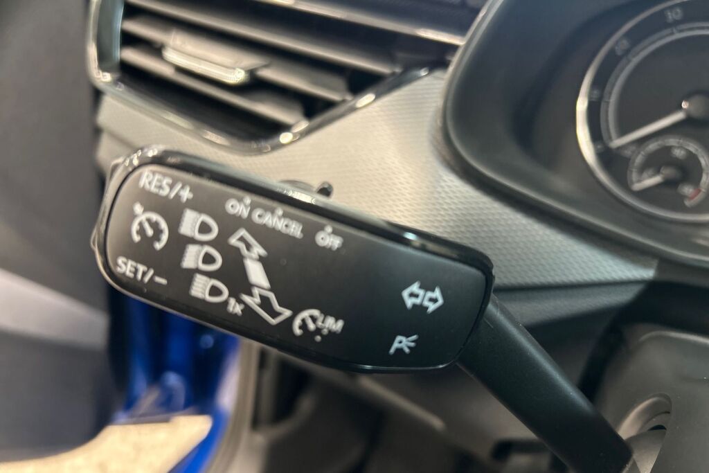 SKODA Kamiq 2023 1.5 TSI Ambition DSG Autom.